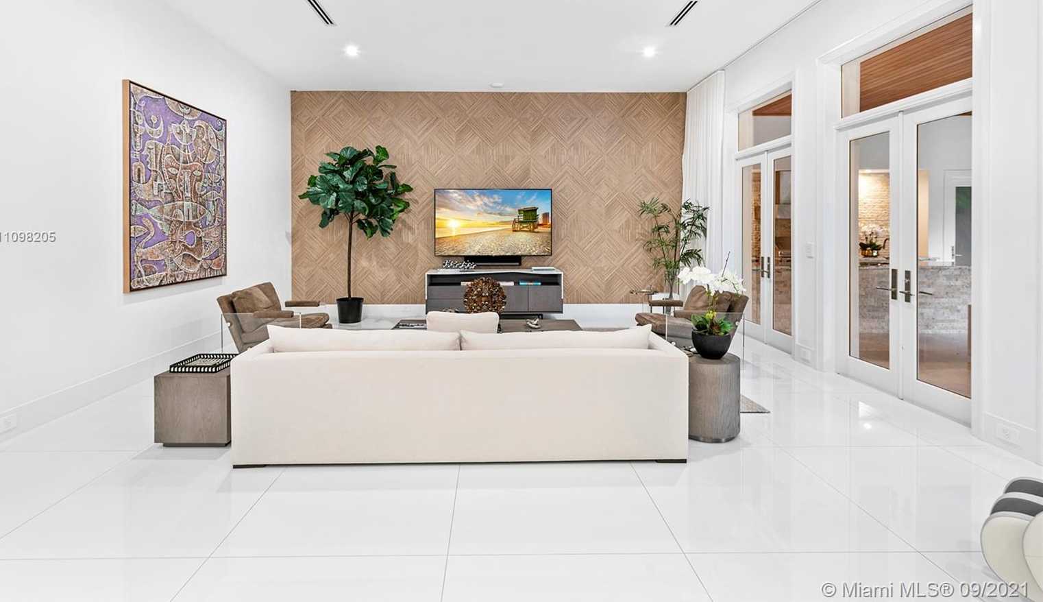 Small Image of 12520 SOUTH WEST 63RD AVE, Pinecrest Number 28