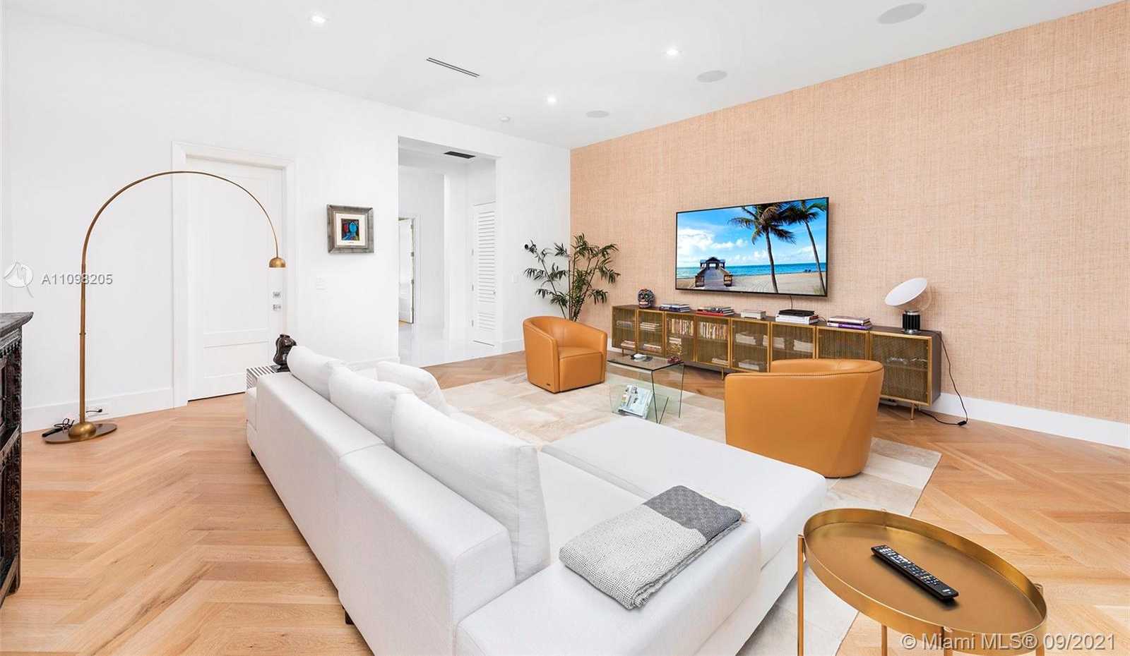 Small Image of 12520 SOUTH WEST 63RD AVE, Pinecrest Number 32