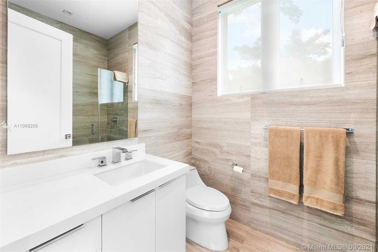 Small Image of 12520 SOUTH WEST 63RD AVE, Pinecrest Number 46