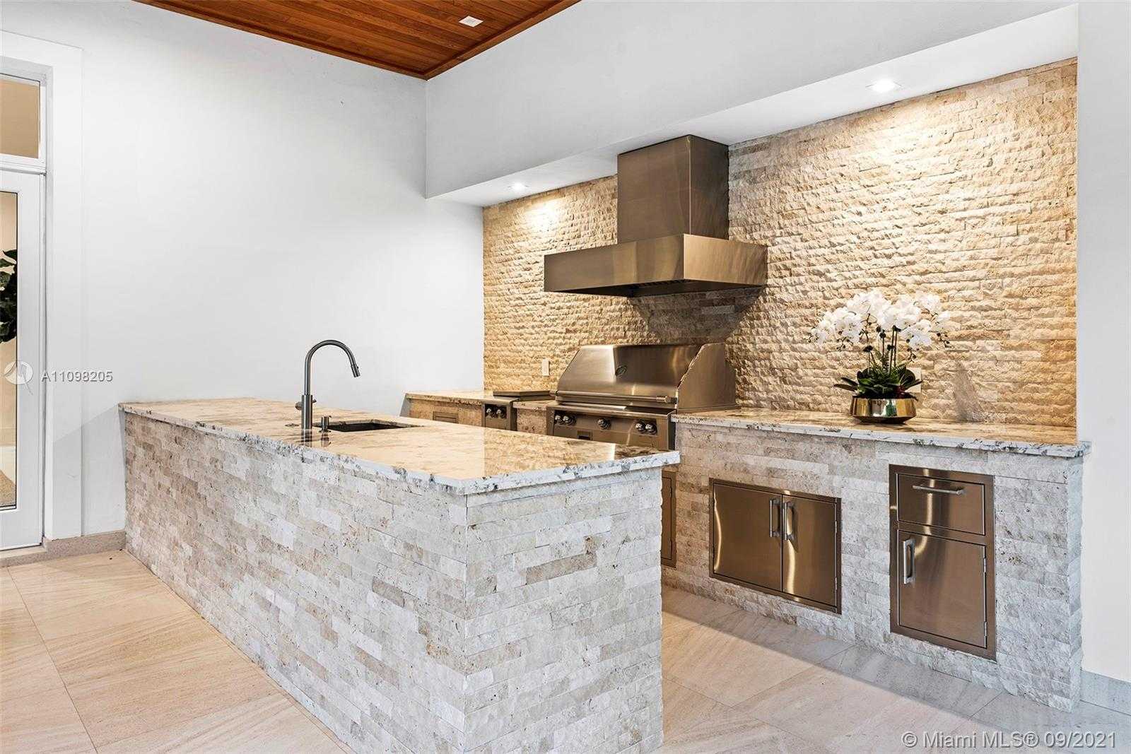 Small Image of 12520 SOUTH WEST 63RD AVE, Pinecrest Number 56