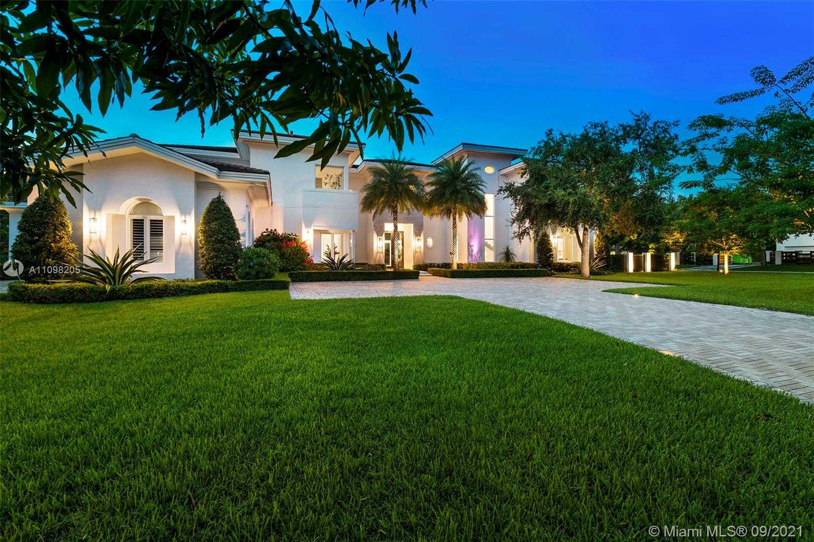 Small Image of 12520 SOUTH WEST 63RD AVE, Pinecrest Number 7