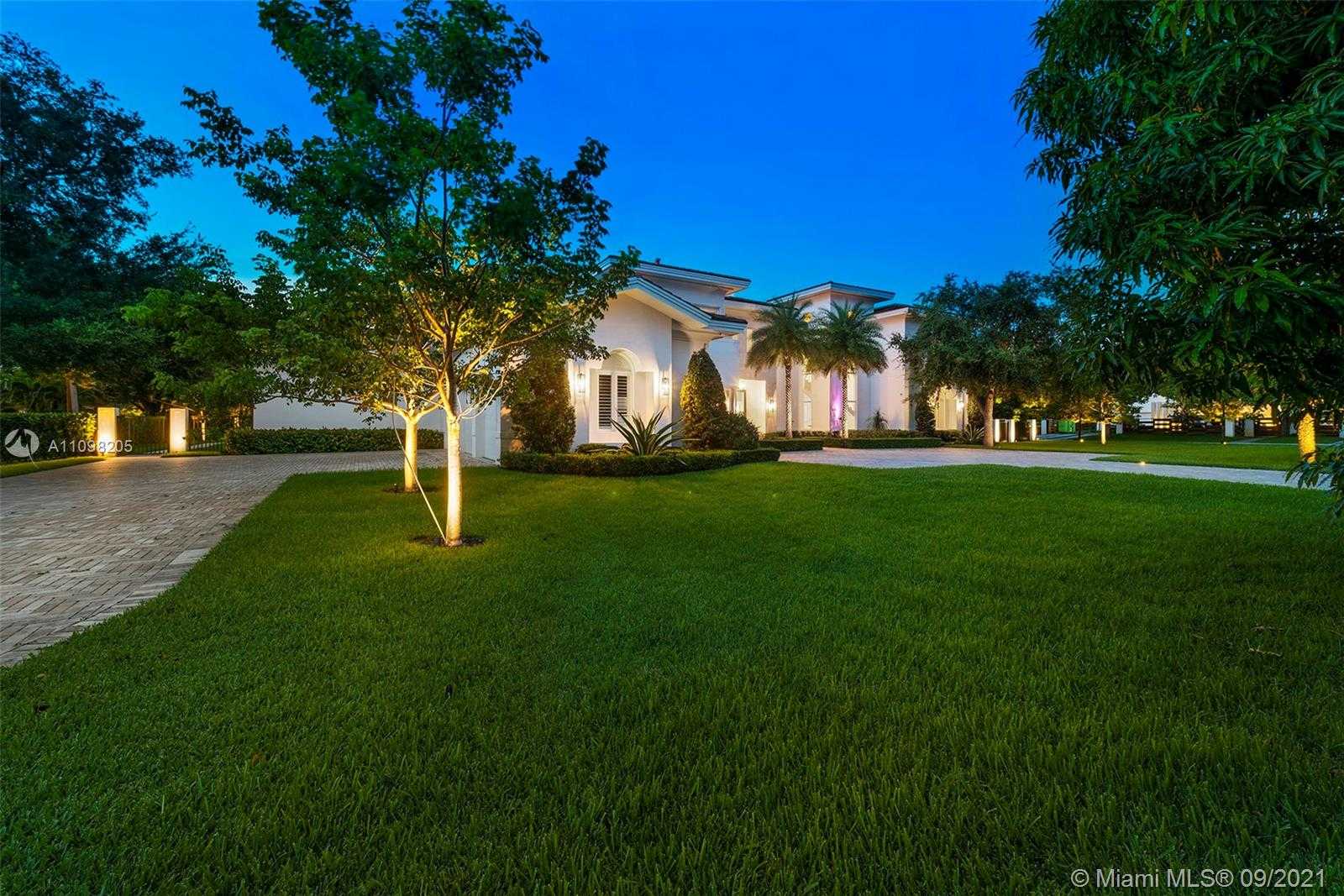 Small Image of 12520 SOUTH WEST 63RD AVE, Pinecrest Number 8