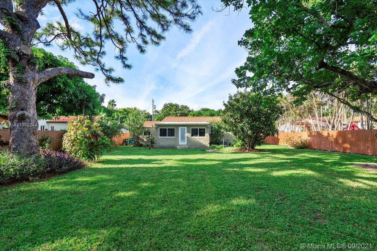 Small Image of 1006 NORTH EAST 116TH ST, Biscayne Park Number 10