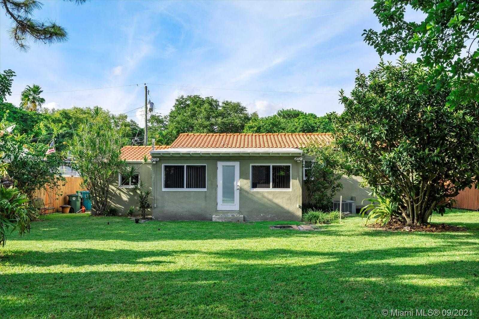 Small Image of 1006 NORTH EAST 116TH ST, Biscayne Park Number 11