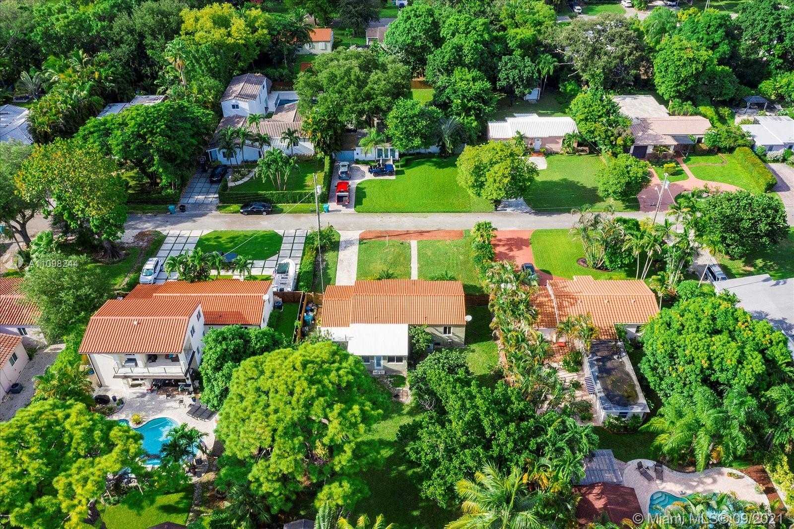 Small Image of 1006 NORTH EAST 116TH ST, Biscayne Park Number 19