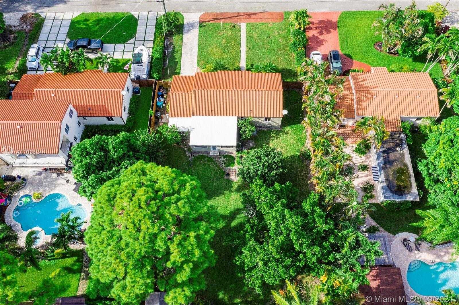 Small Image of 1006 NORTH EAST 116TH ST, Biscayne Park Number 20