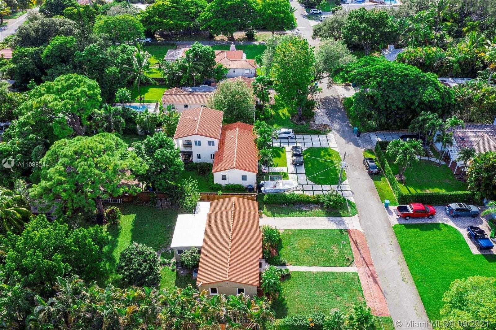 Small Image of 1006 NORTH EAST 116TH ST, Biscayne Park Number 21