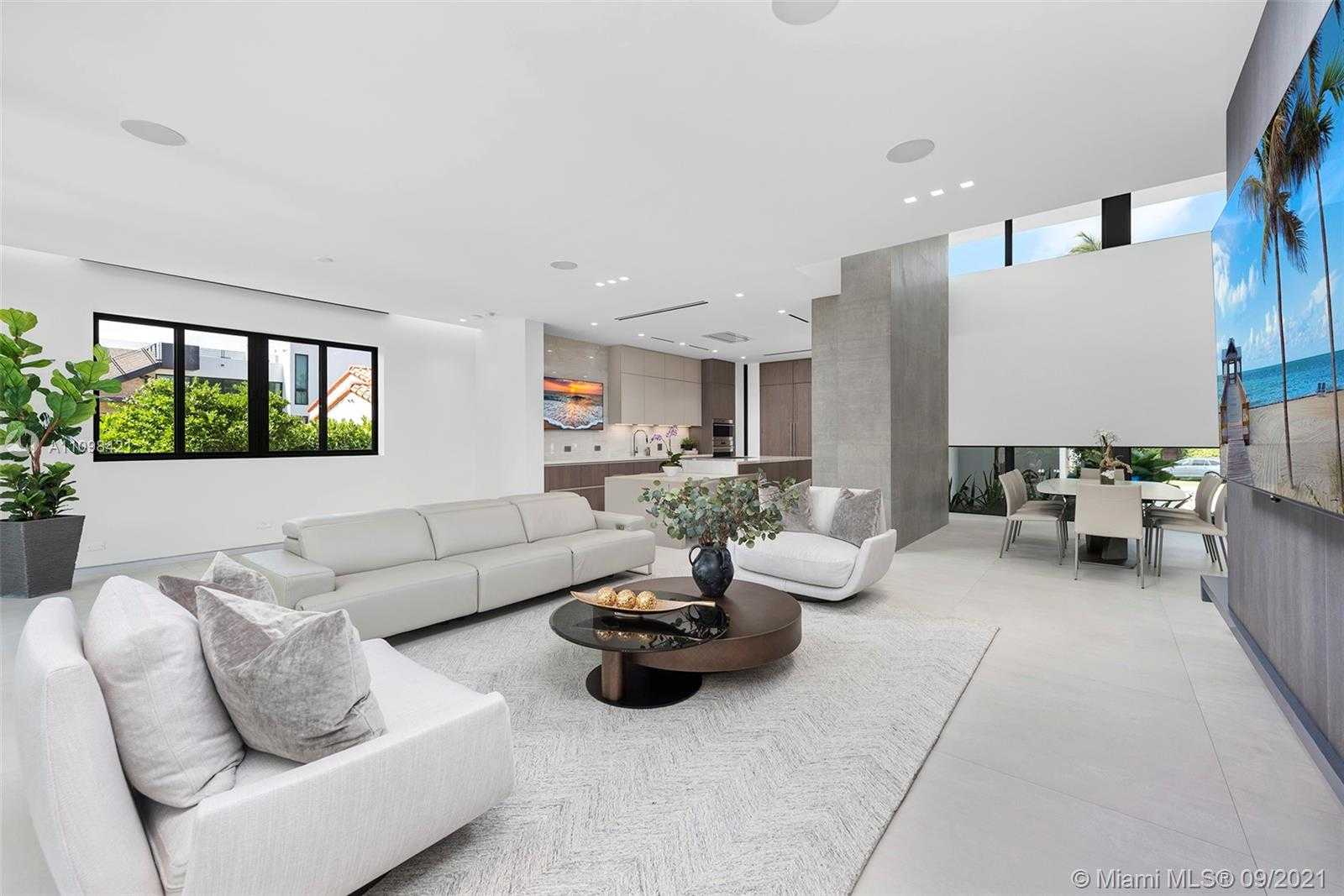 Small Image of 3175 PRAIRIE AVE, Miami Beach Number 12