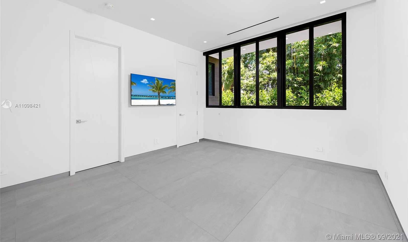 Small Image of 3175 PRAIRIE AVE, Miami Beach Number 27