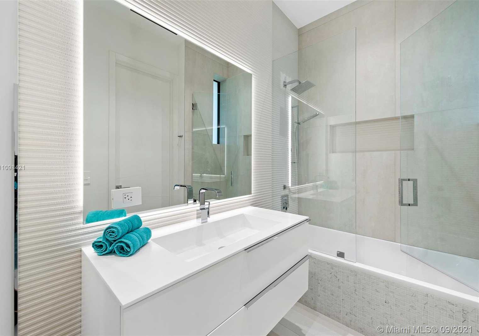 Small Image of 3175 PRAIRIE AVE, Miami Beach Number 29