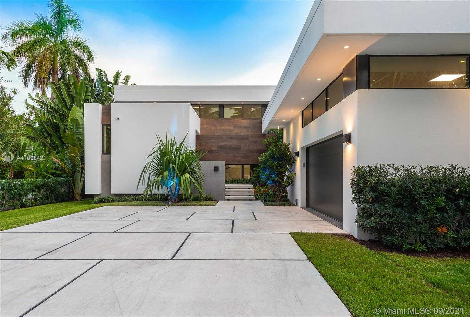 Small Image of 3175 PRAIRIE AVE, Miami Beach Number 3