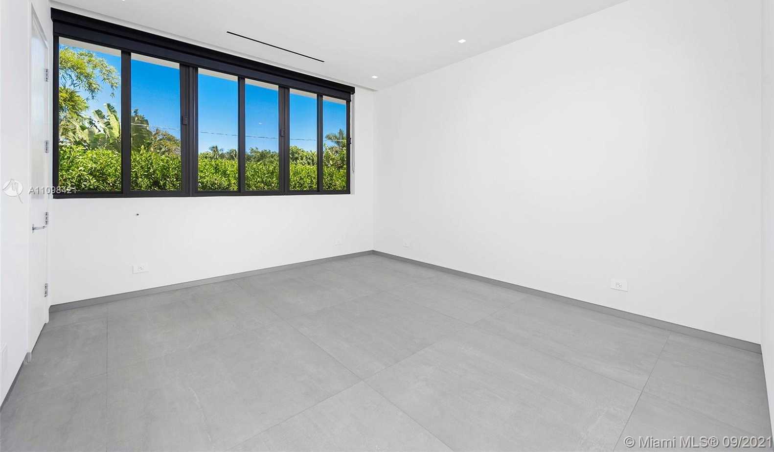 Small Image of 3175 PRAIRIE AVE, Miami Beach Number 30