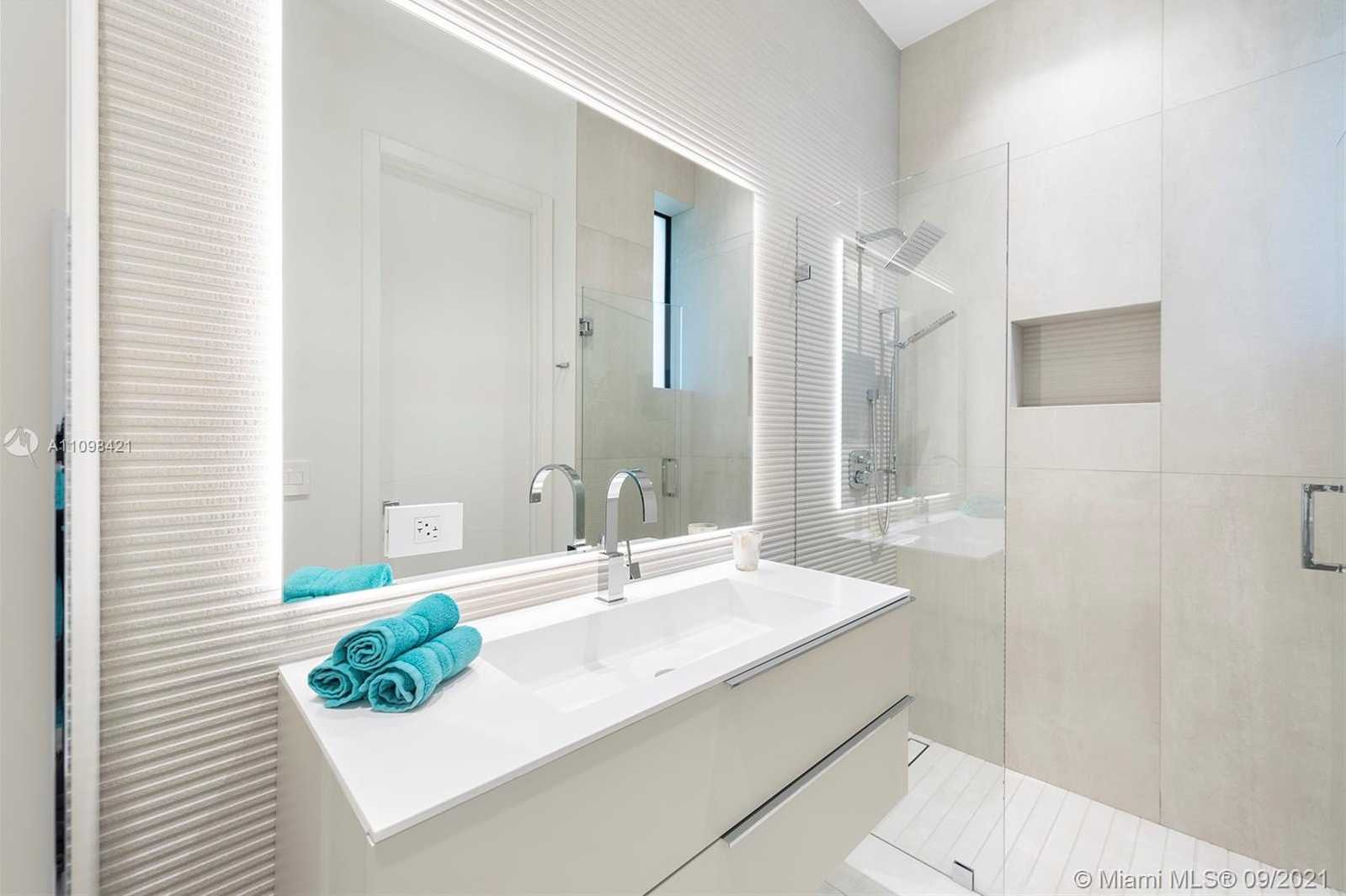 Small Image of 3175 PRAIRIE AVE, Miami Beach Number 32