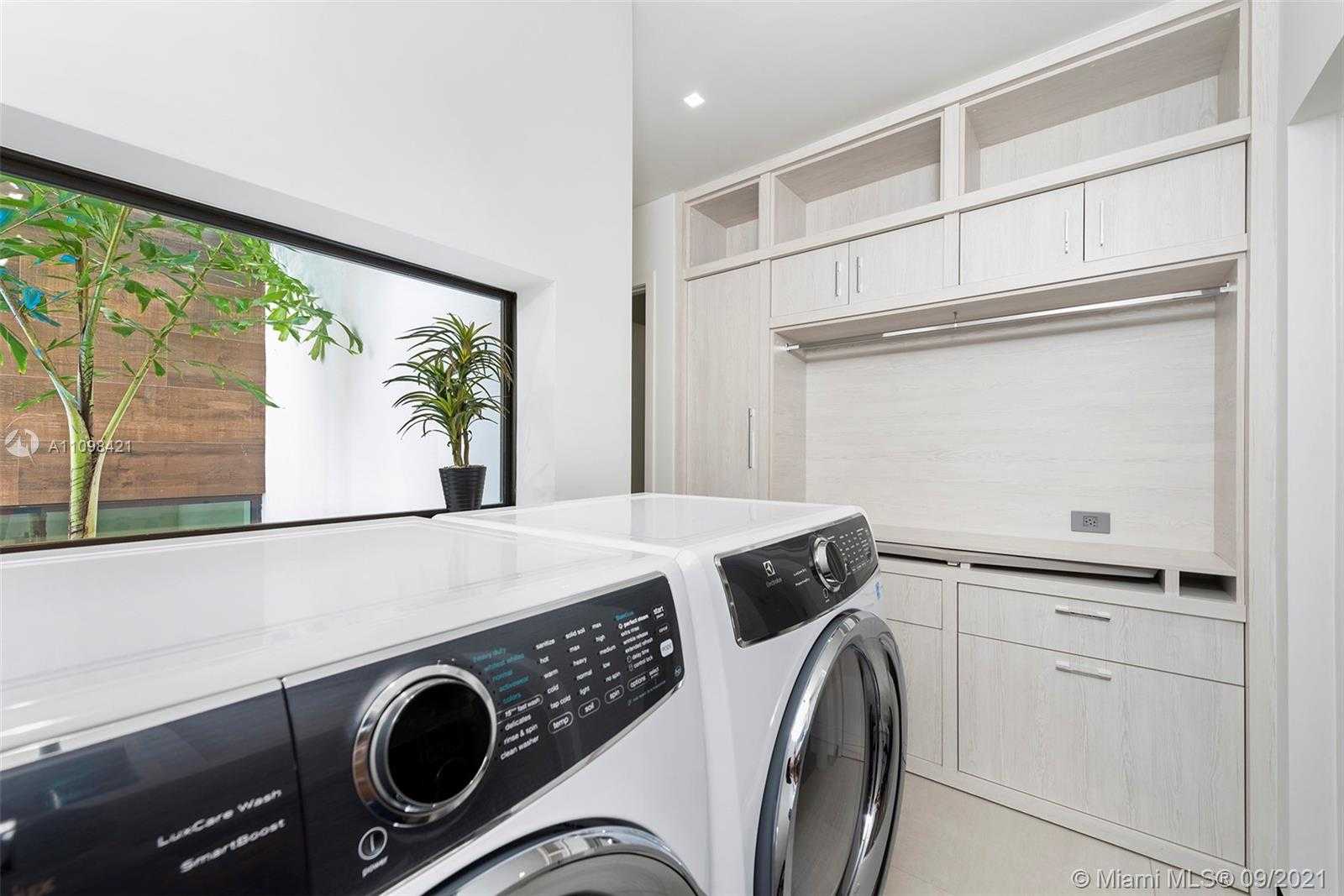 Small Image of 3175 PRAIRIE AVE, Miami Beach Number 36