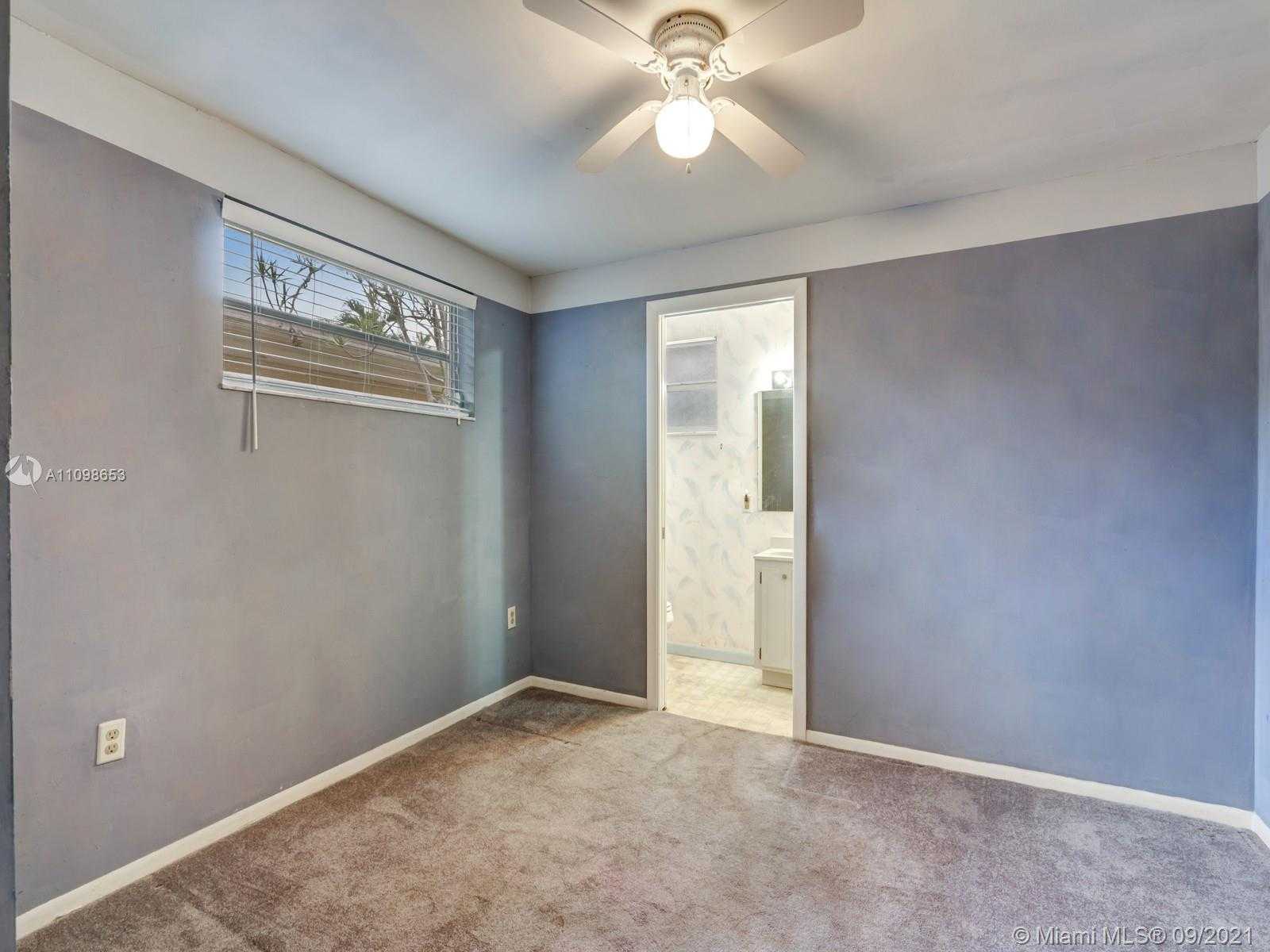 Small Image of 43 NORTH WEST 48TH PL, Miami Number 19