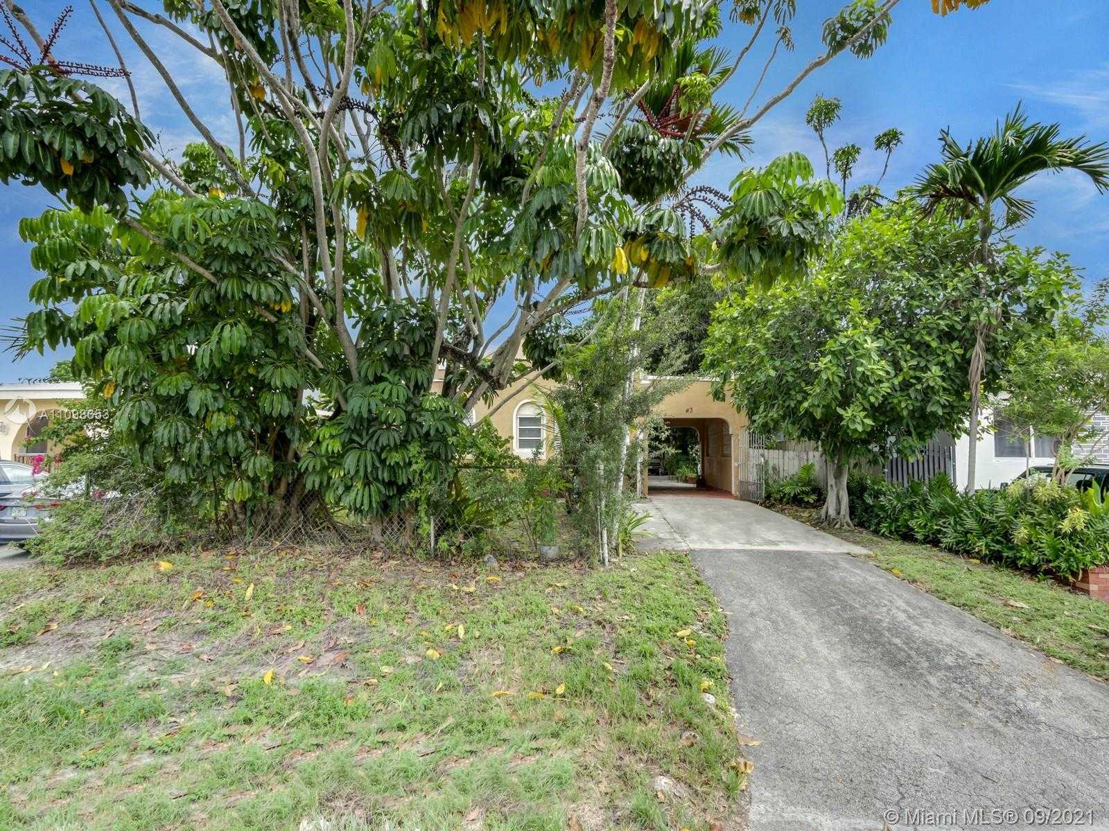 Small Image of 43 NORTH WEST 48TH PL, Miami Number 4