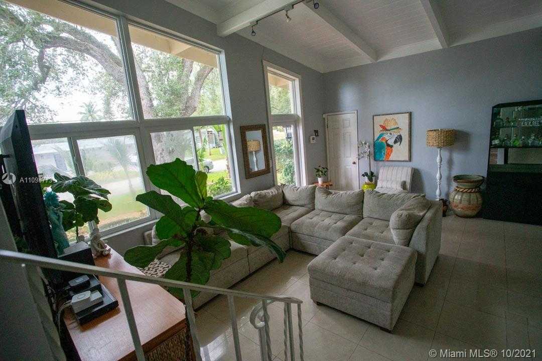 Small Image of 2418 FLAMINGO LN, Fort Lauderdale Number 16