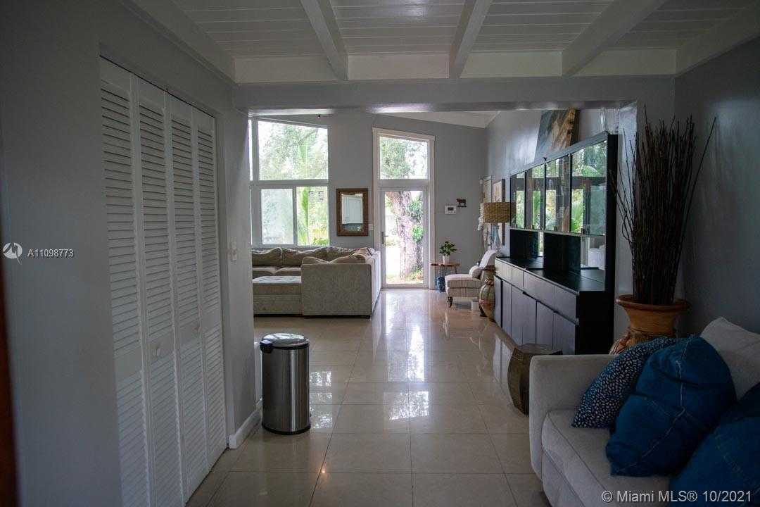 Small Image of 2418 FLAMINGO LN, Fort Lauderdale Number 20
