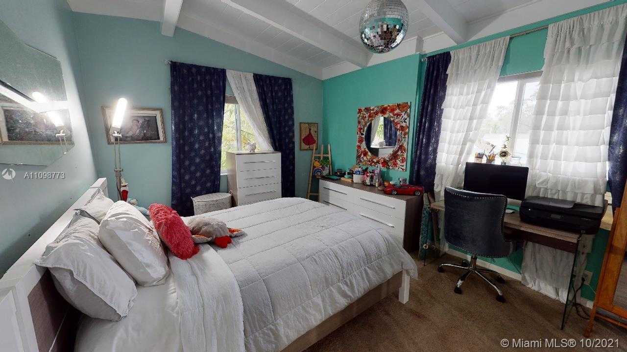 Small Image of 2418 FLAMINGO LN, Fort Lauderdale Number 22