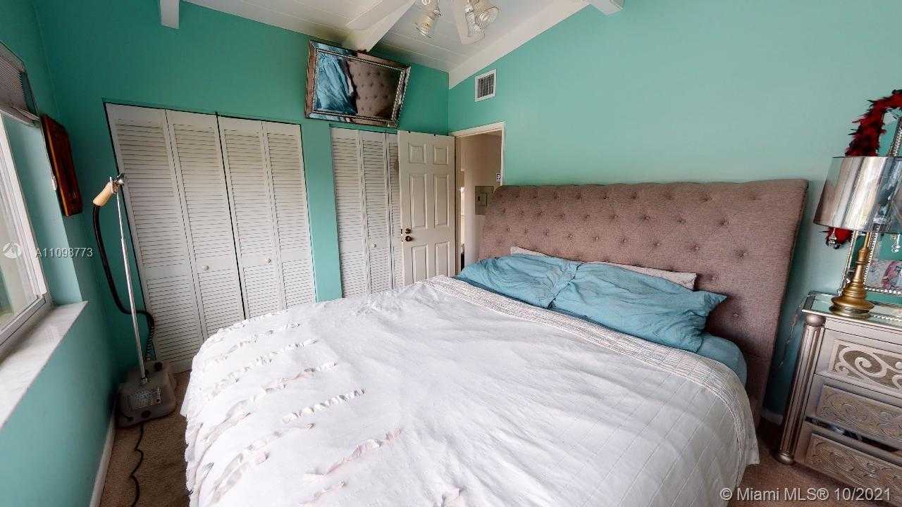 Small Image of 2418 FLAMINGO LN, Fort Lauderdale Number 26