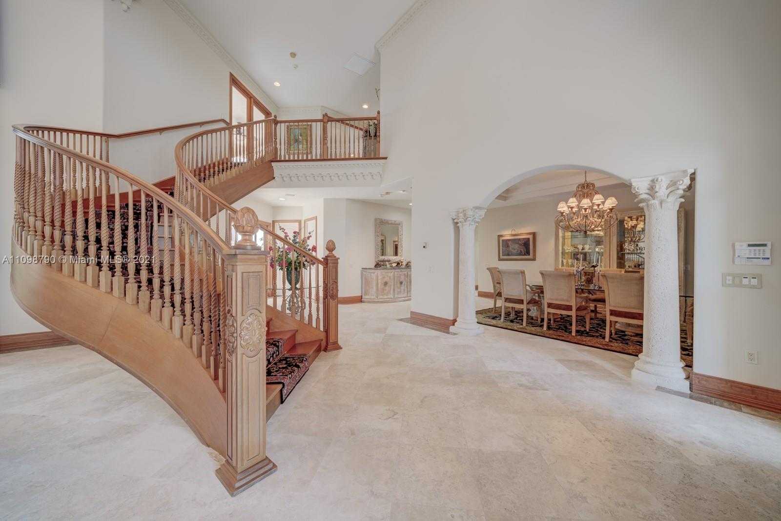 Small Image of 511 San Marco Dr, Fort Lauderdale, FL 33301, USA Number 22