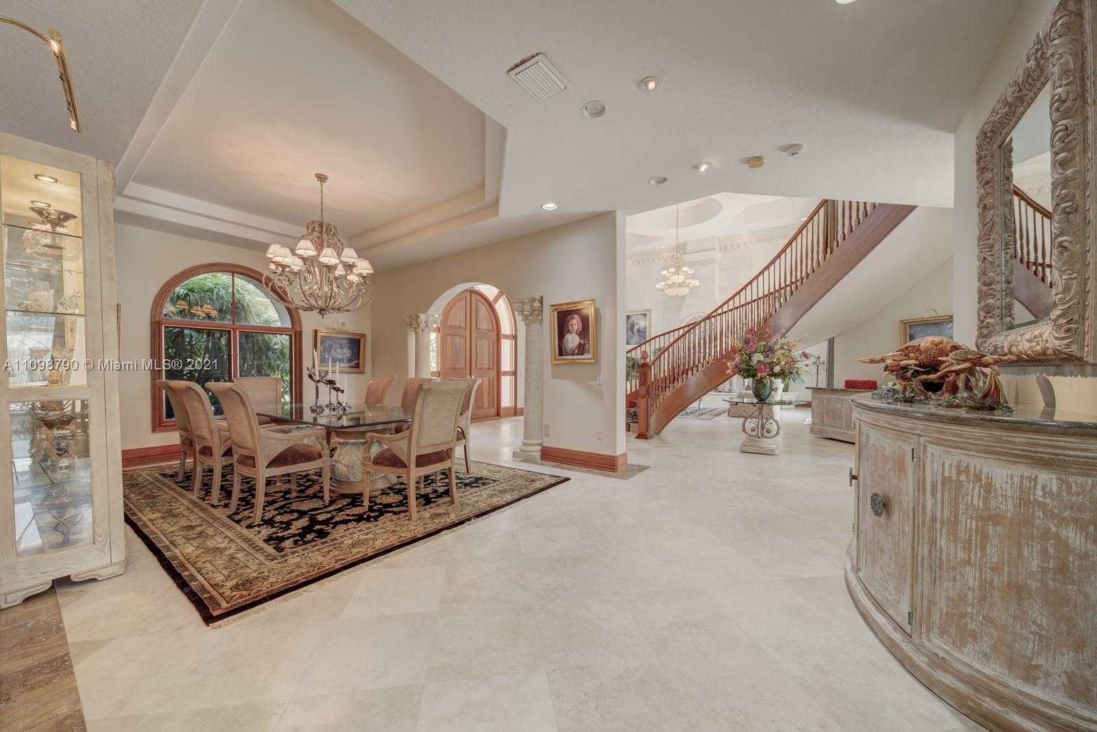 Small Image of 511 San Marco Dr, Fort Lauderdale, FL 33301, USA Number 24