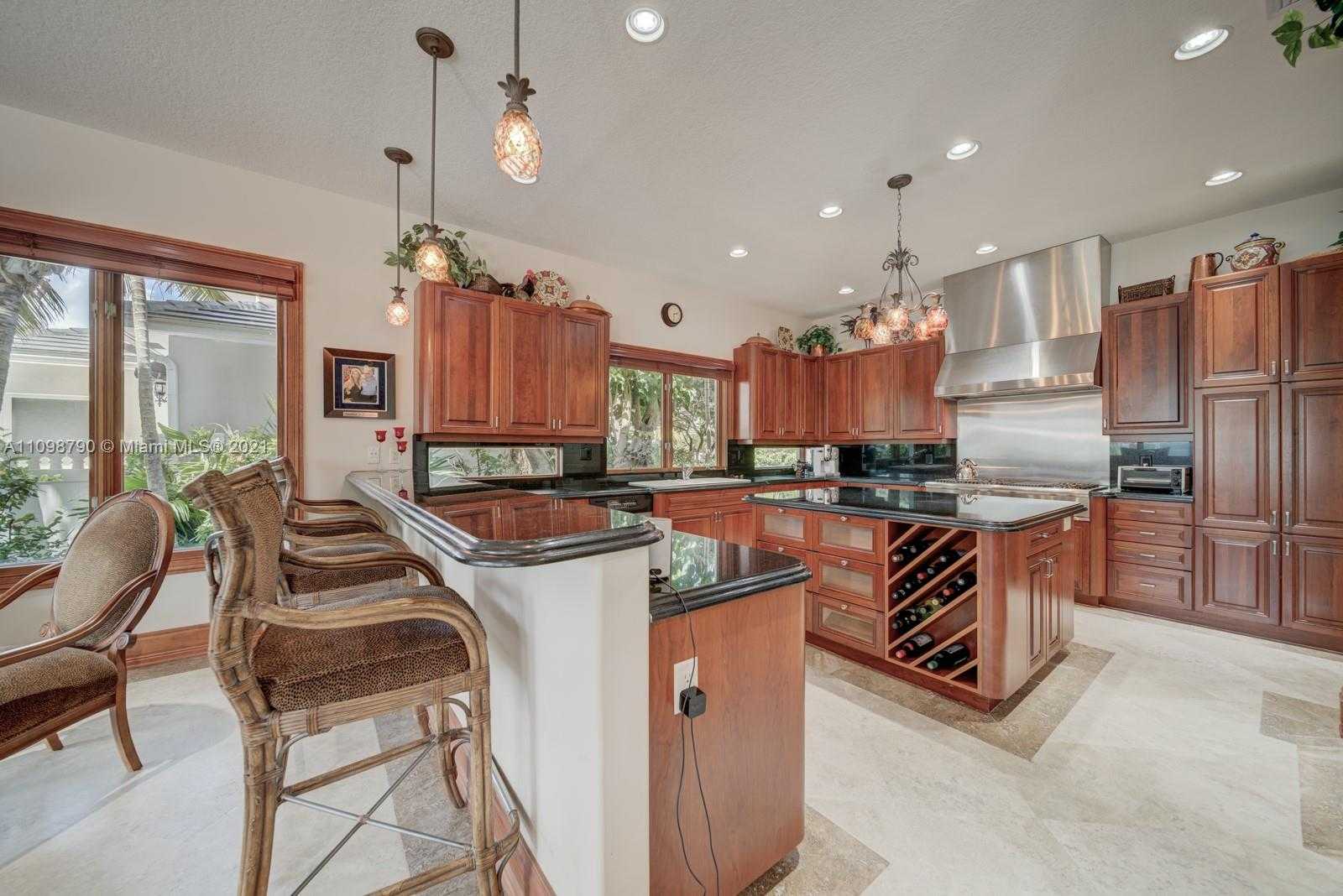 Small Image of 511 San Marco Dr, Fort Lauderdale, FL 33301, USA Number 32