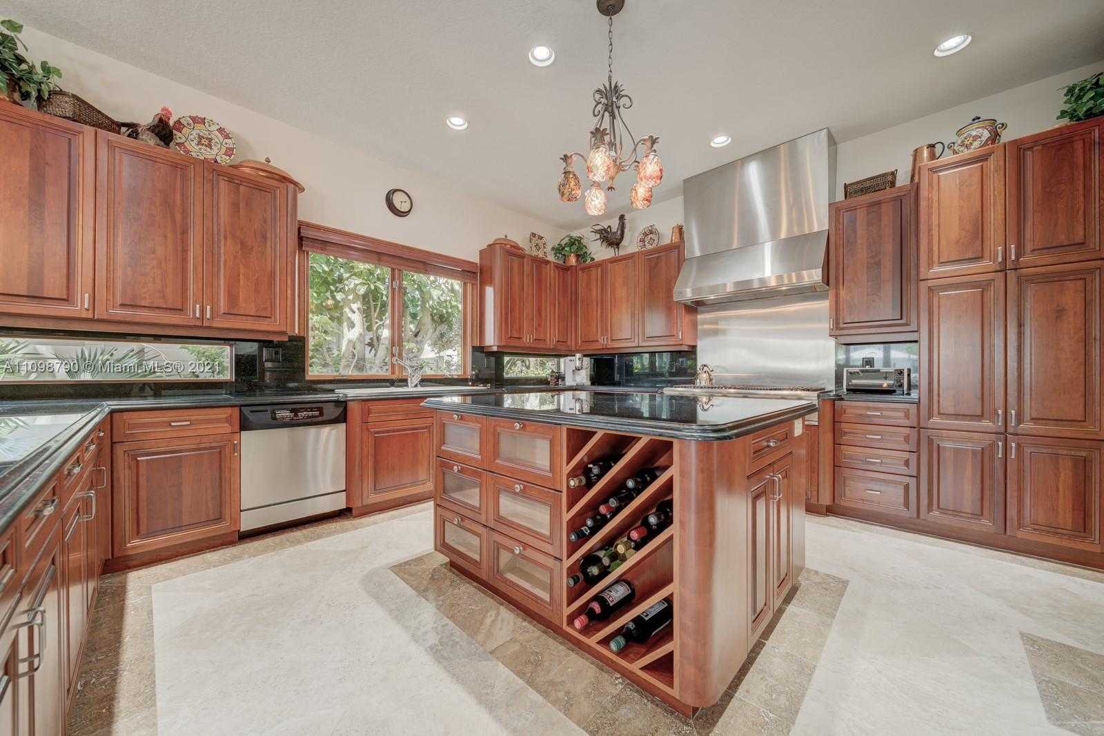 Small Image of 511 San Marco Dr, Fort Lauderdale, FL 33301, USA Number 33