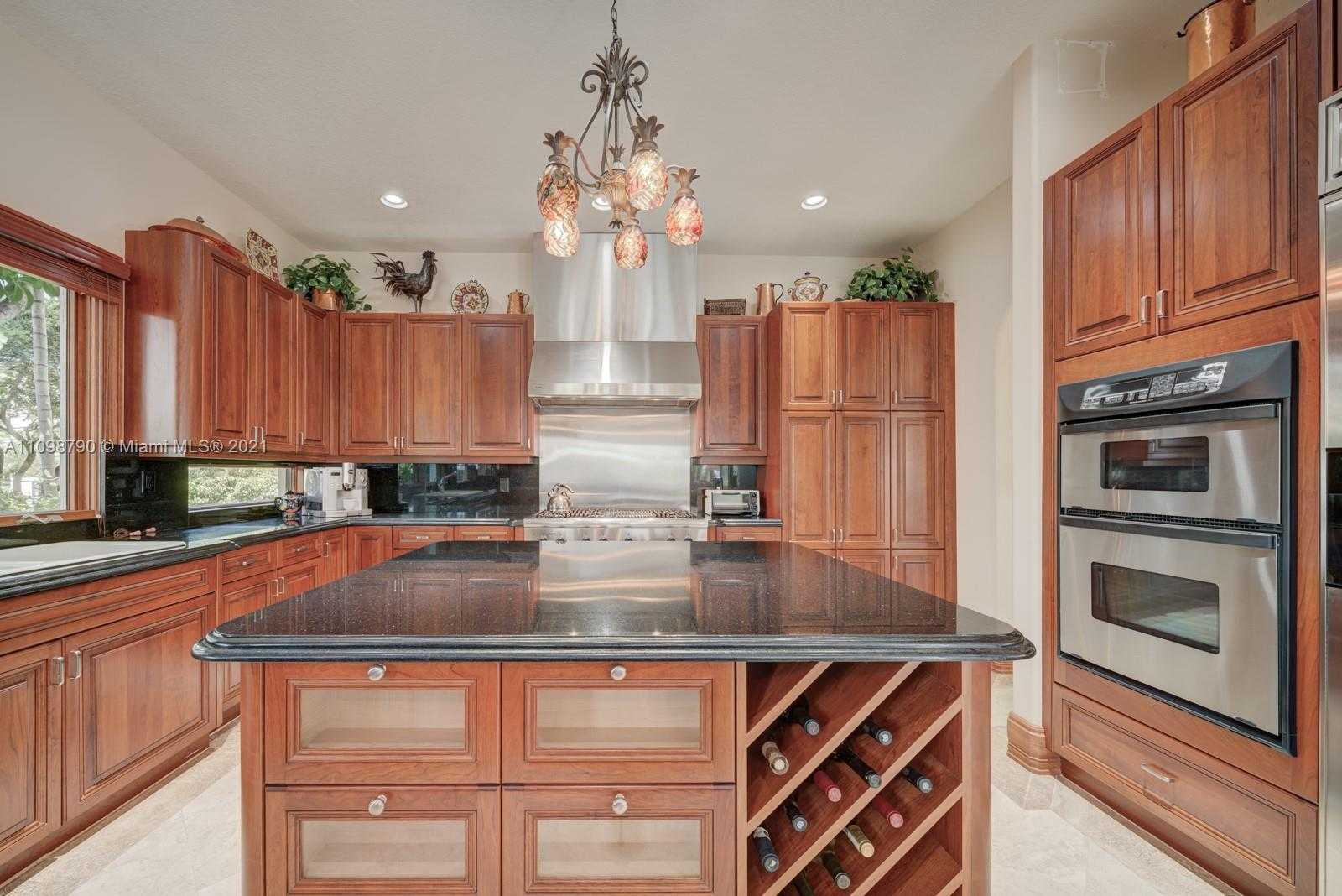 Small Image of 511 San Marco Dr, Fort Lauderdale, FL 33301, USA Number 38
