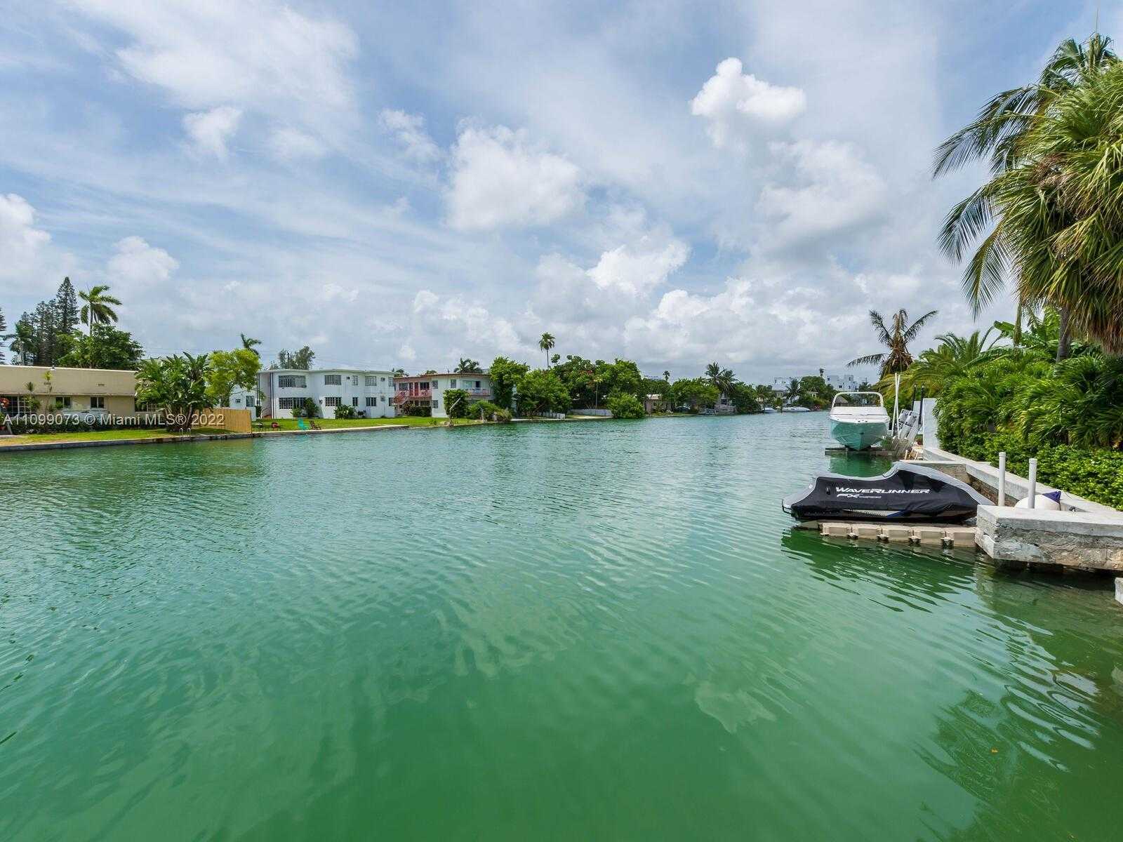 Small Image of 710 SOUTH SHORE DR, Miami Beach Number 11