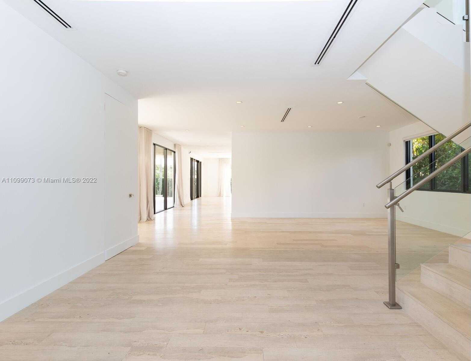 Small Image of 710 SOUTH SHORE DR, Miami Beach Number 19