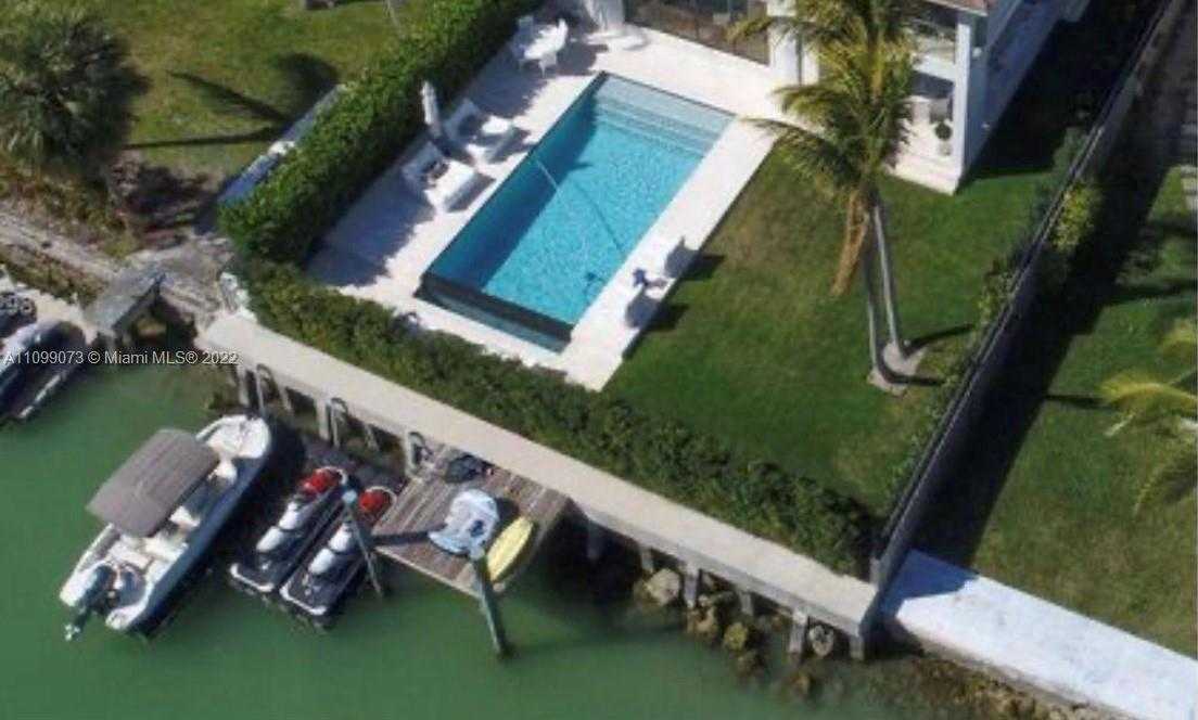 Small Image of 710 SOUTH SHORE DR, Miami Beach Number 2