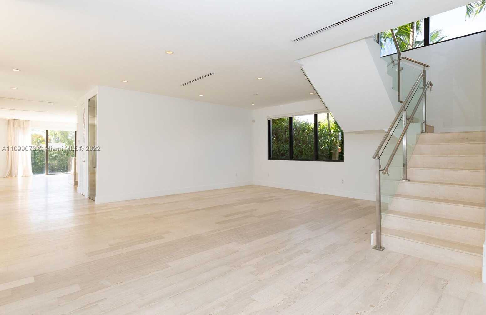 Small Image of 710 SOUTH SHORE DR, Miami Beach Number 20