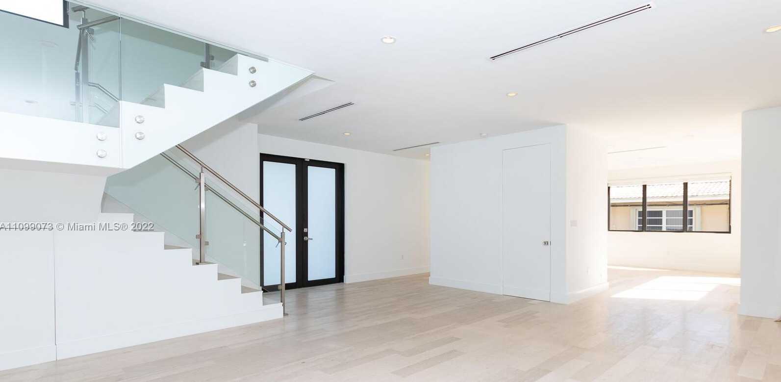 Small Image of 710 SOUTH SHORE DR, Miami Beach Number 22