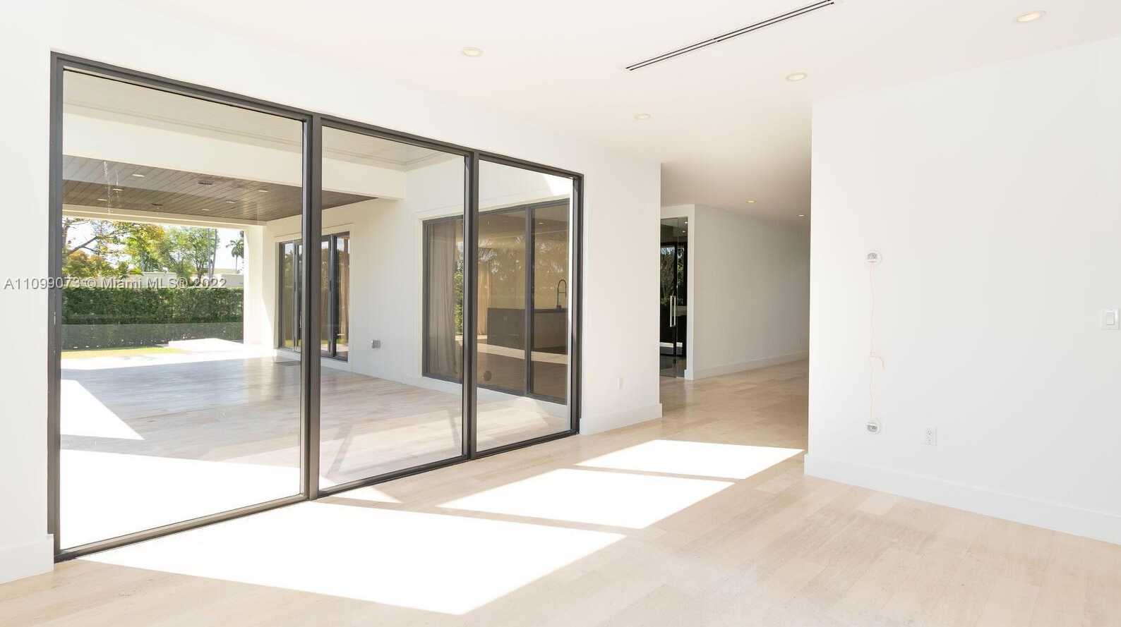 Small Image of 710 SOUTH SHORE DR, Miami Beach Number 28