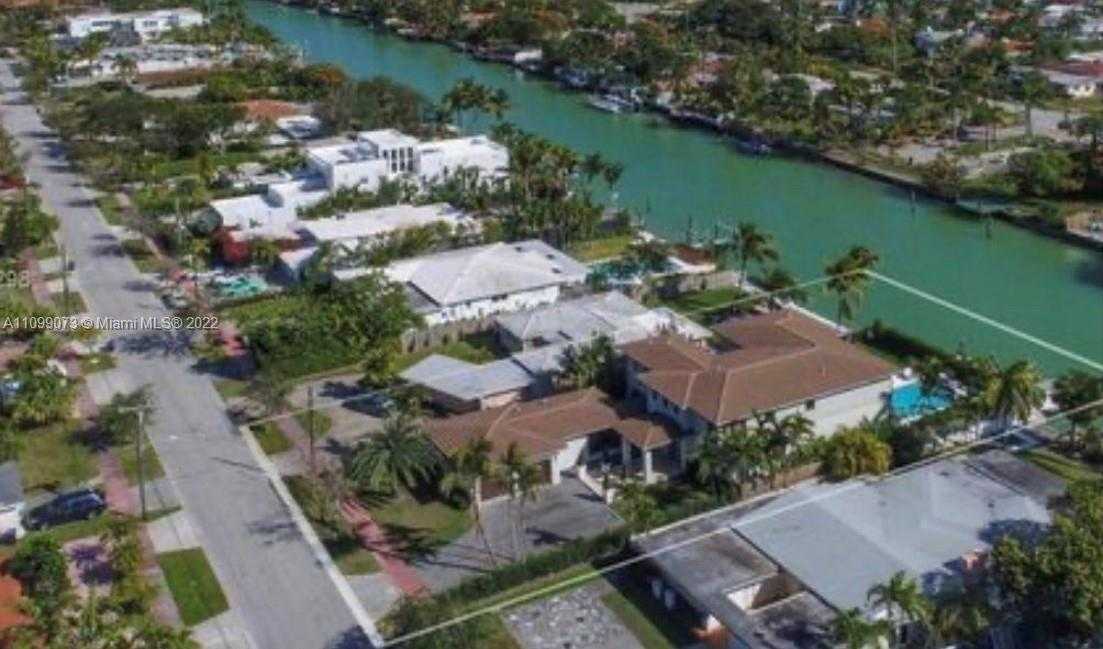 Small Image of 710 SOUTH SHORE DR, Miami Beach Number 3