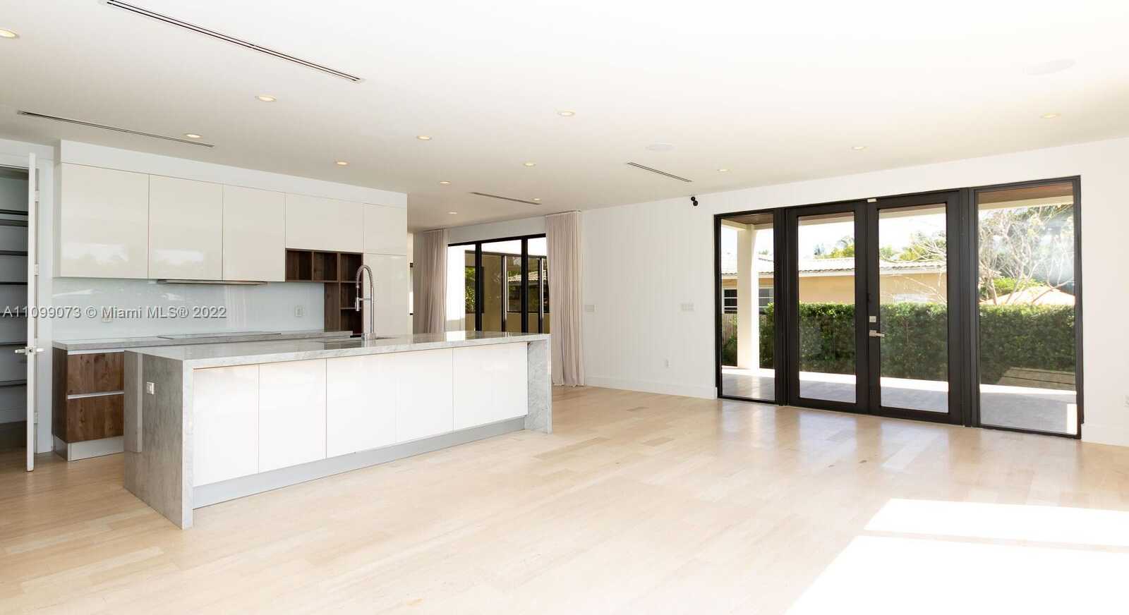 Small Image of 710 SOUTH SHORE DR, Miami Beach Number 44