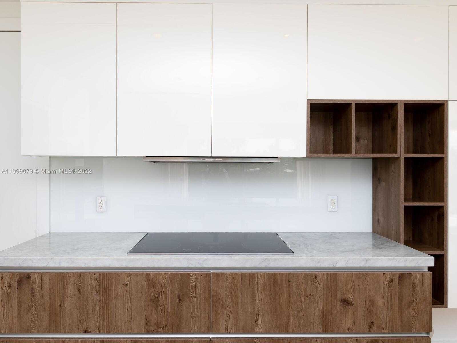Small Image of 710 SOUTH SHORE DR, Miami Beach Number 49