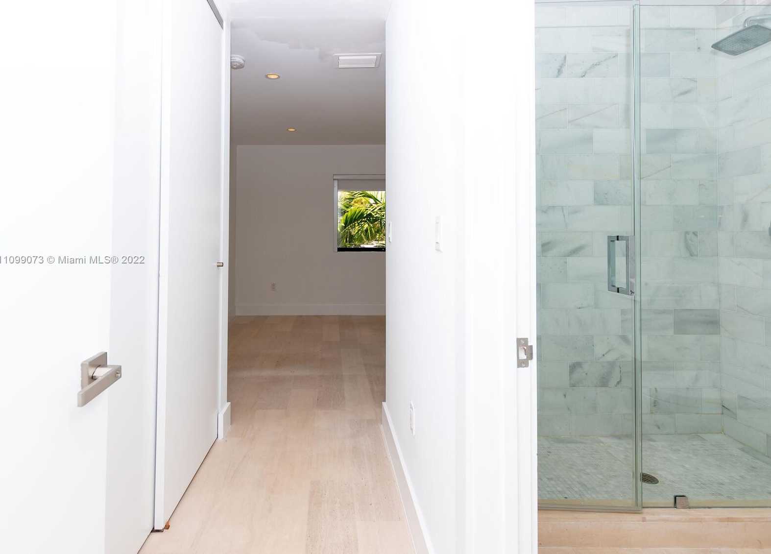 Small Image of 710 SOUTH SHORE DR, Miami Beach Number 58