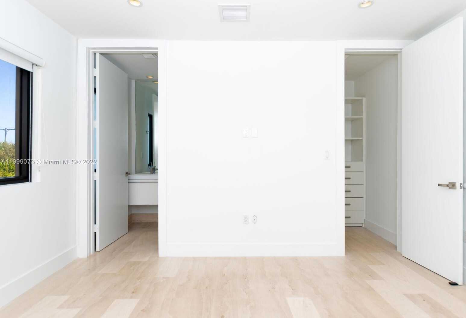 Small Image of 710 SOUTH SHORE DR, Miami Beach Number 64