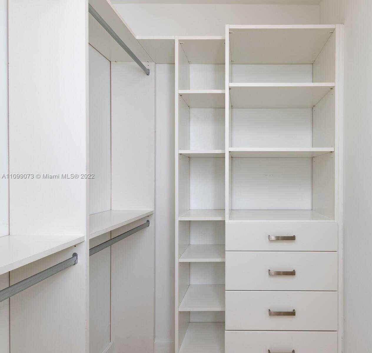 Small Image of 710 SOUTH SHORE DR, Miami Beach Number 66