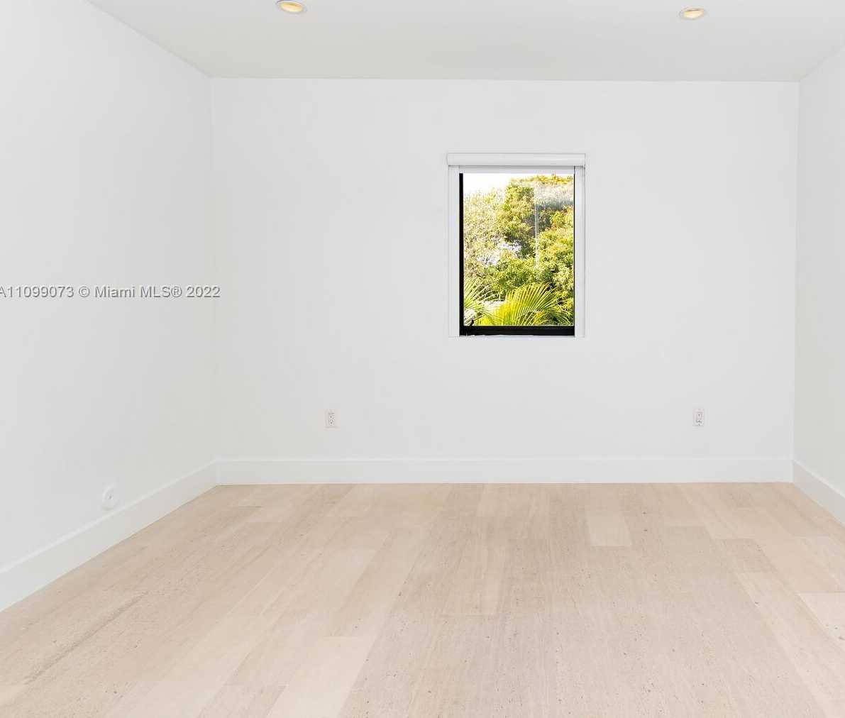 Small Image of 710 SOUTH SHORE DR, Miami Beach Number 70
