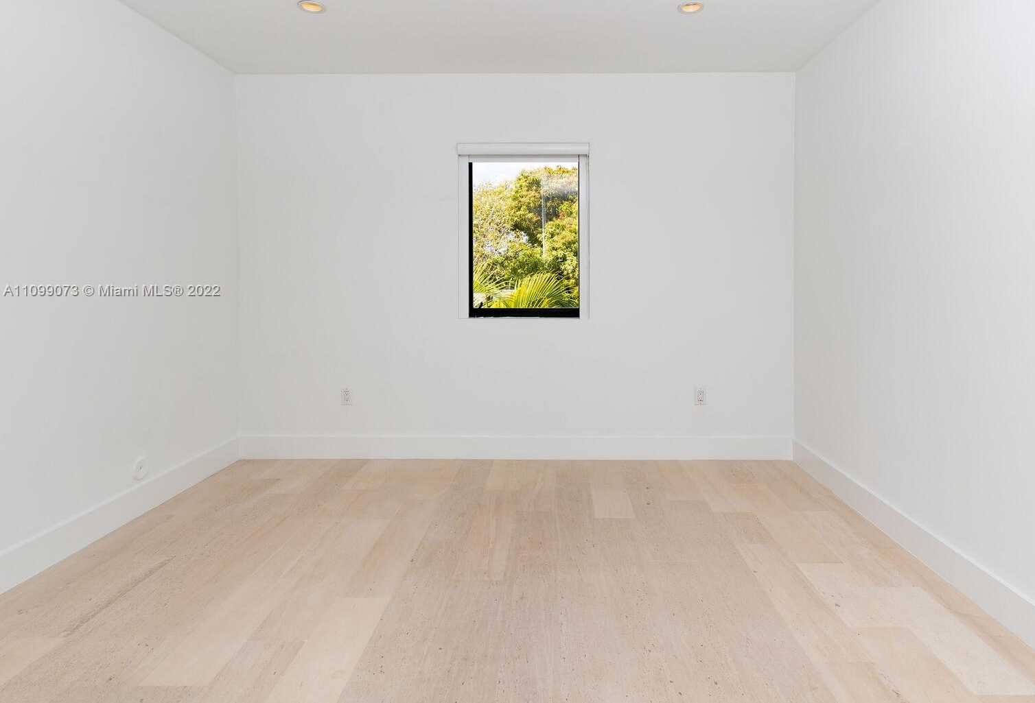 Small Image of 710 SOUTH SHORE DR, Miami Beach Number 71