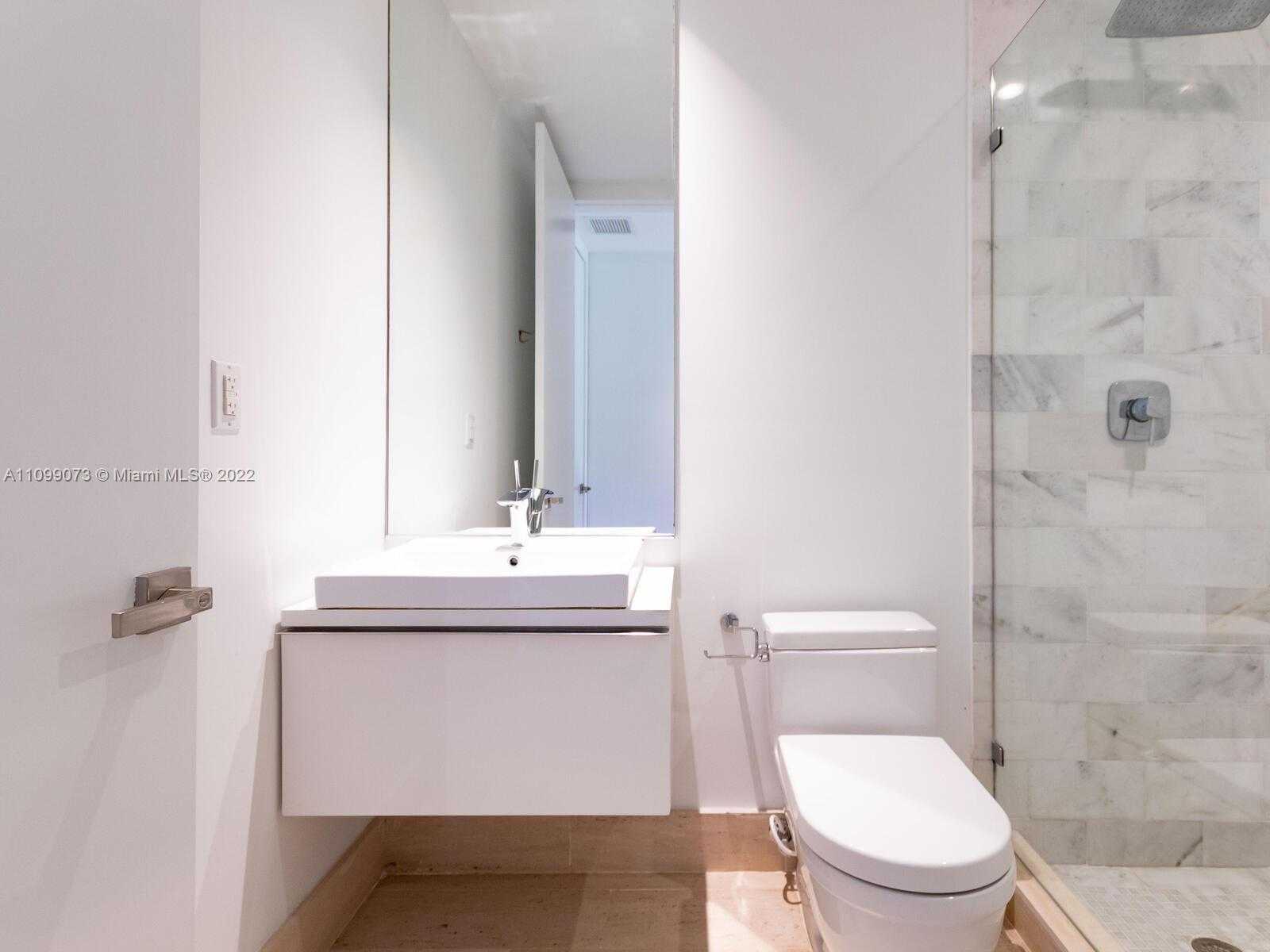 Small Image of 710 SOUTH SHORE DR, Miami Beach Number 75