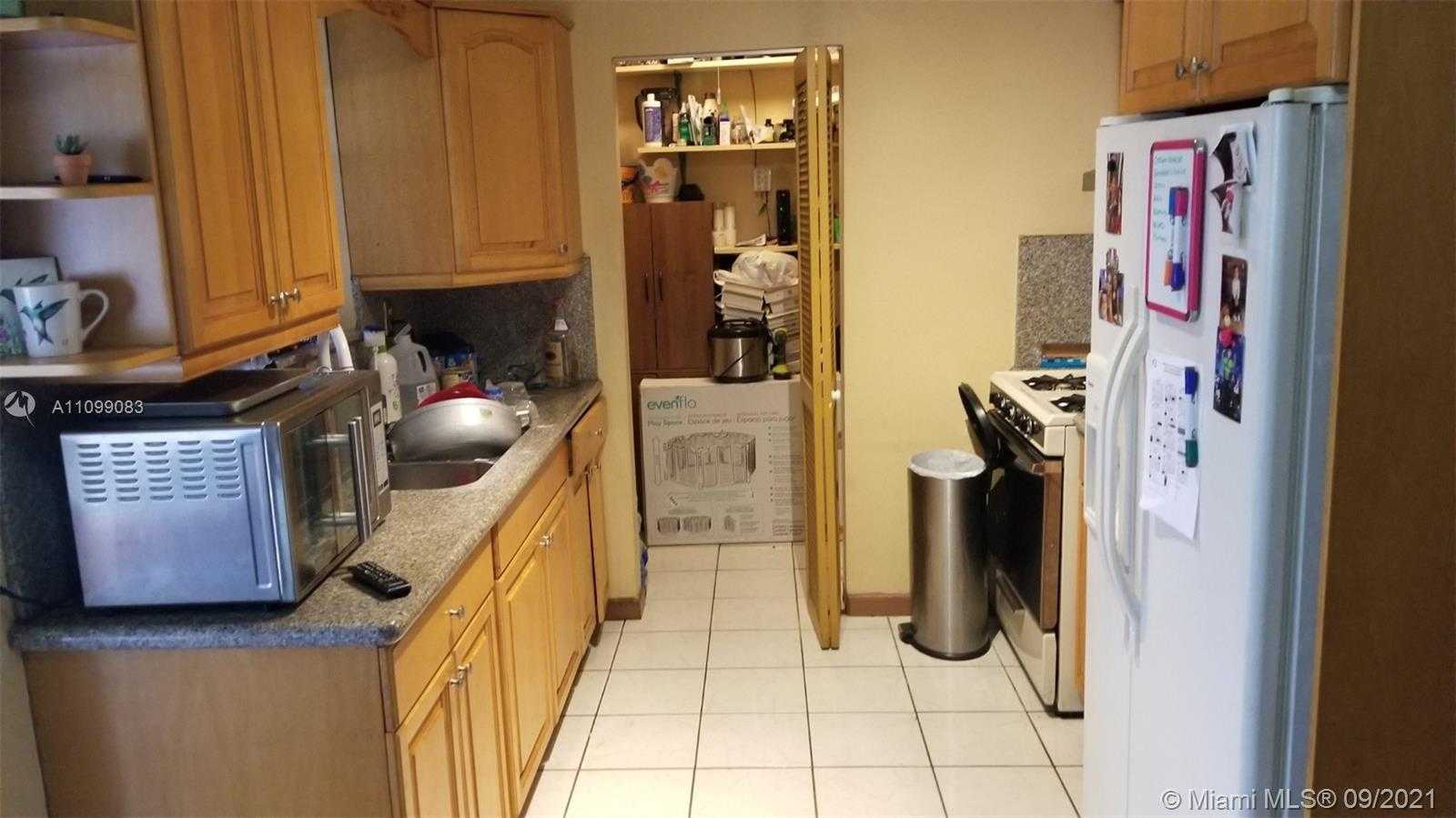 Small Image of 1321 WEST 34TH ST, Hialeah Number 6