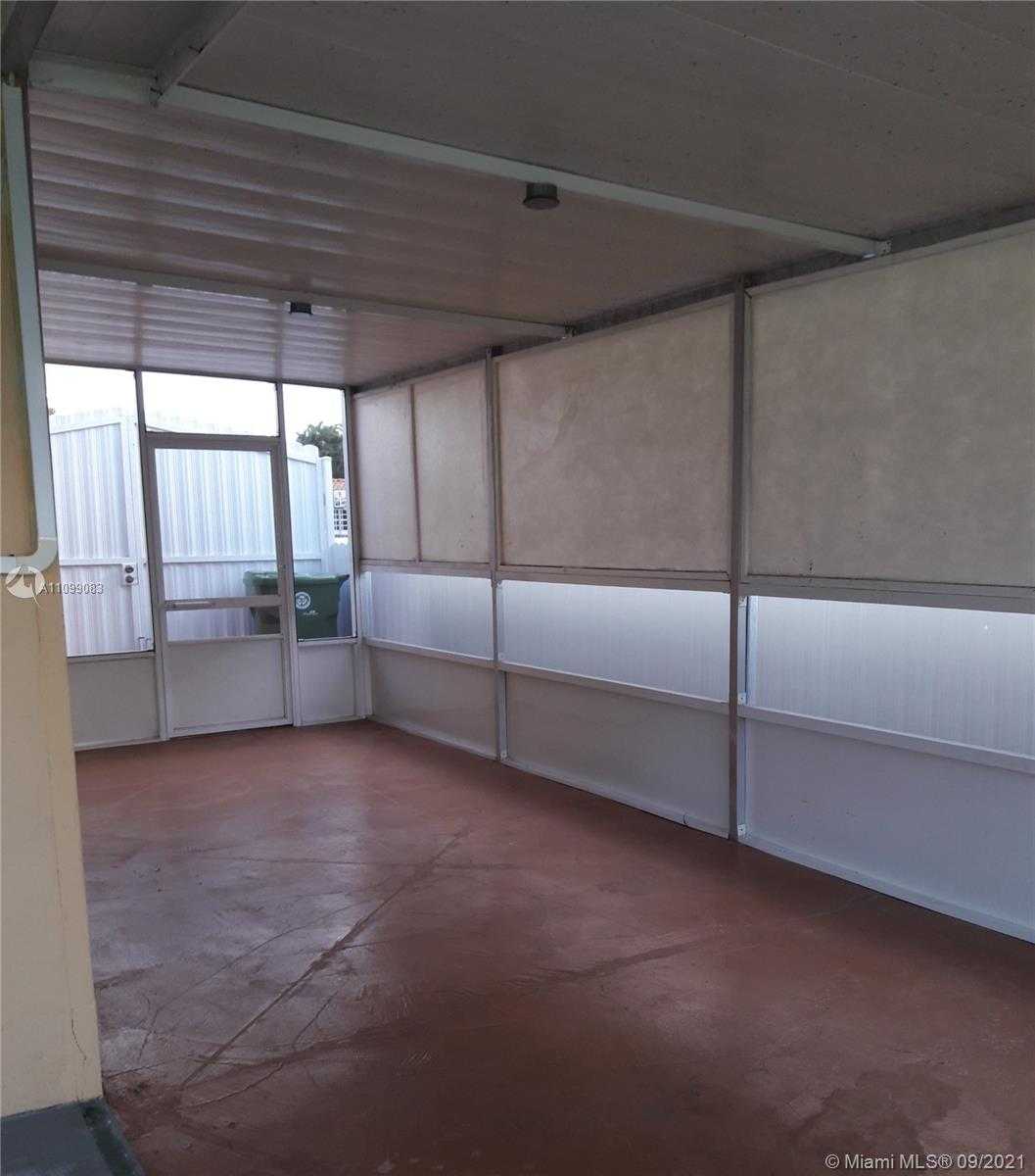 Small Image of 1321 WEST 34TH ST, Hialeah Number 9