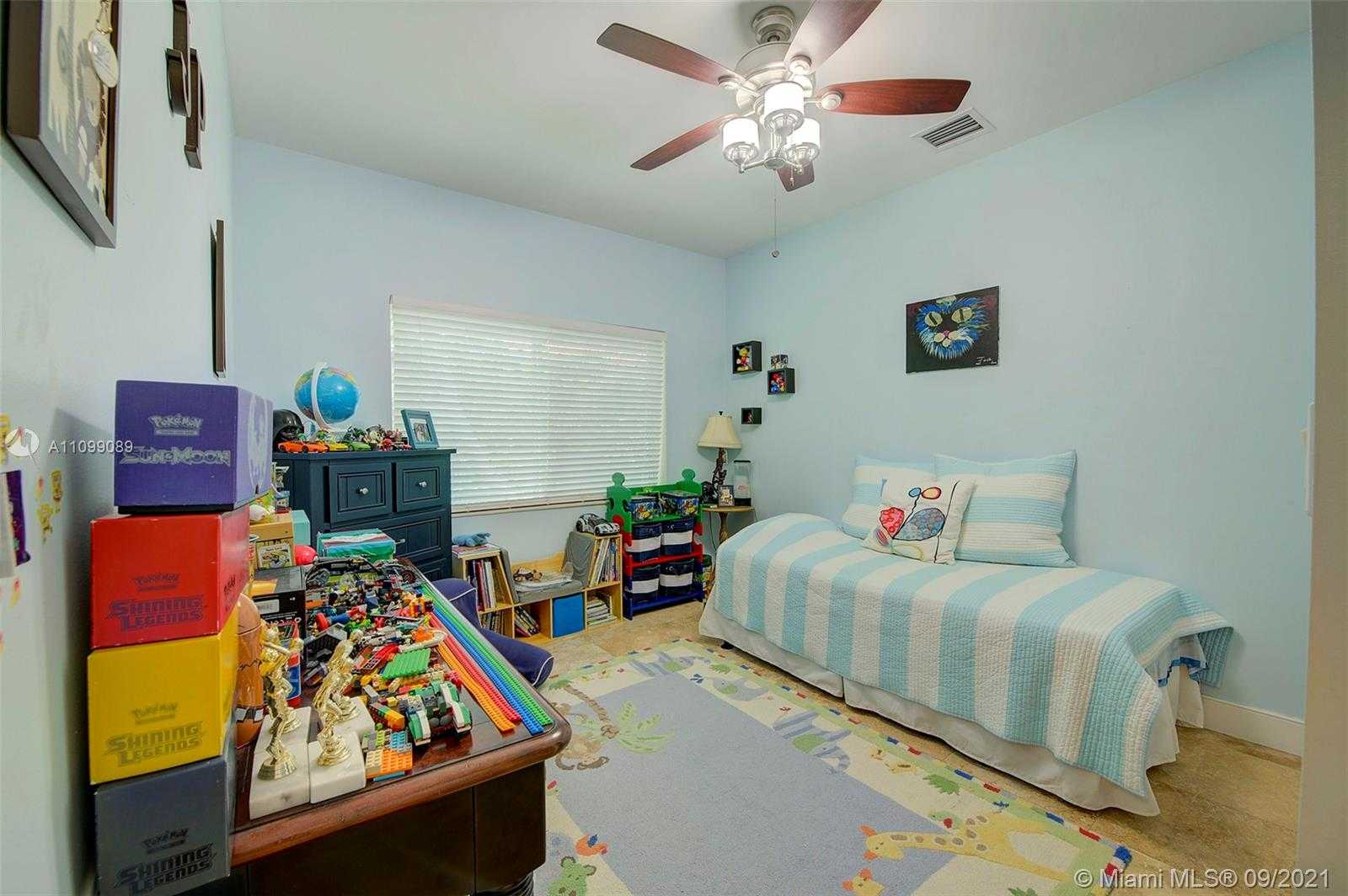 Small Image of 510 SOUTH SHORE DR, Miami Beach Number 19