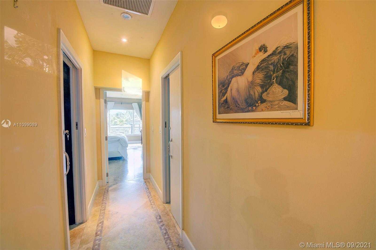 Small Image of 510 SOUTH SHORE DR, Miami Beach Number 25