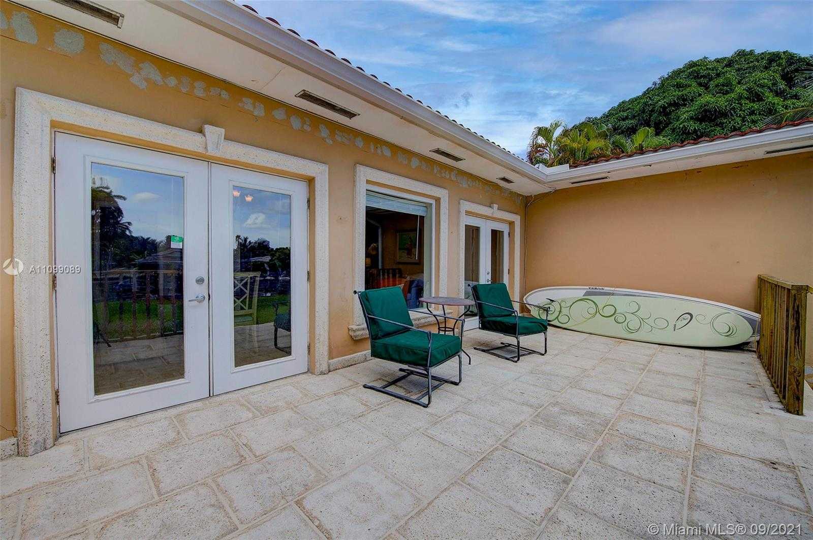 Small Image of 510 SOUTH SHORE DR, Miami Beach Number 29