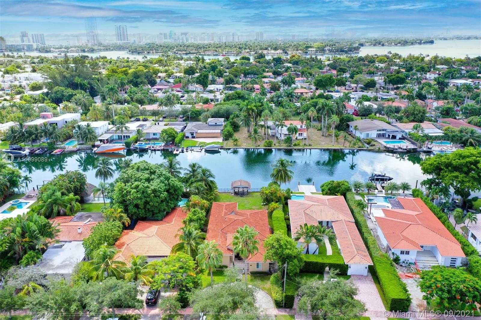 Small Image of 510 SOUTH SHORE DR, Miami Beach Number 34